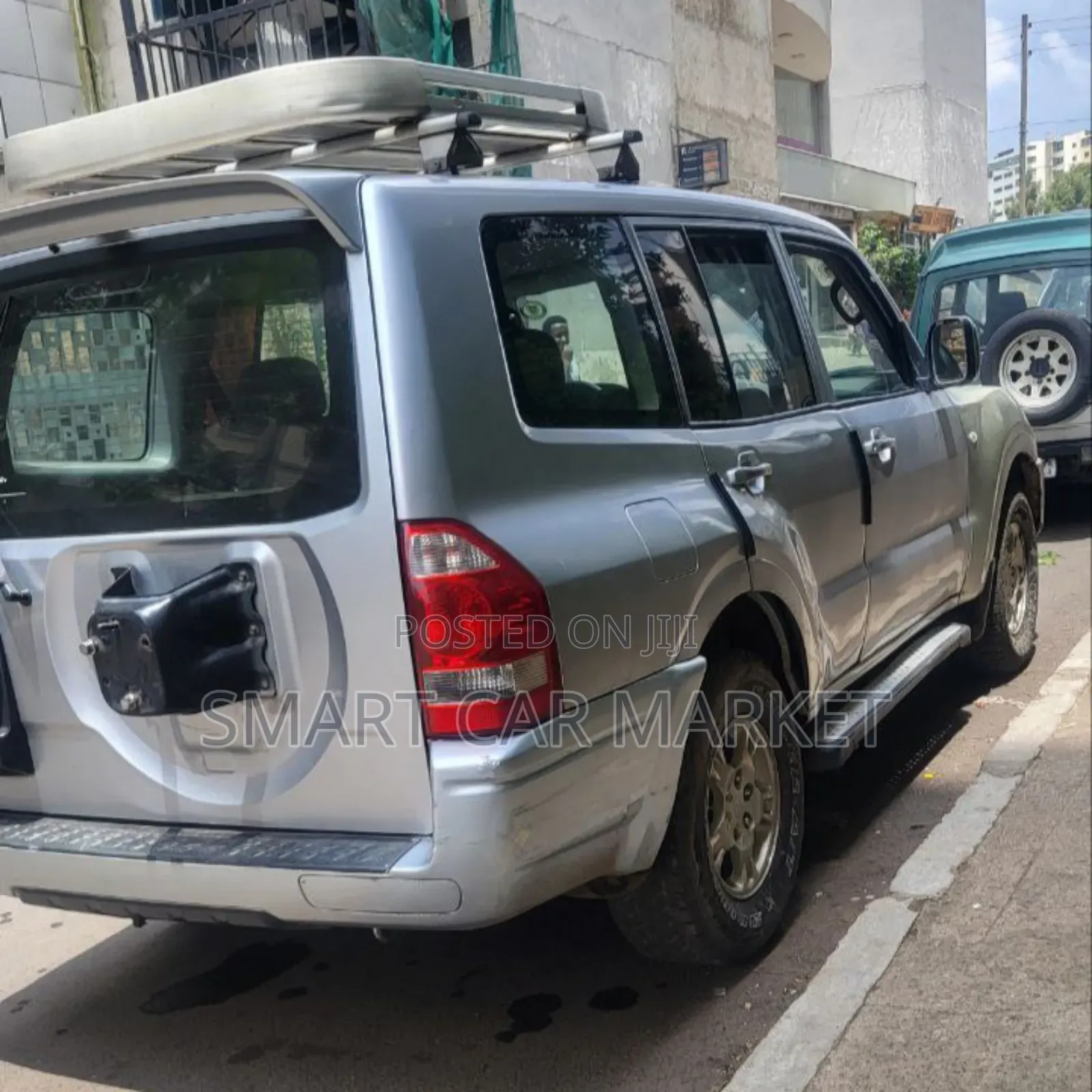 Mitsubishi Pajero 2004 Silver