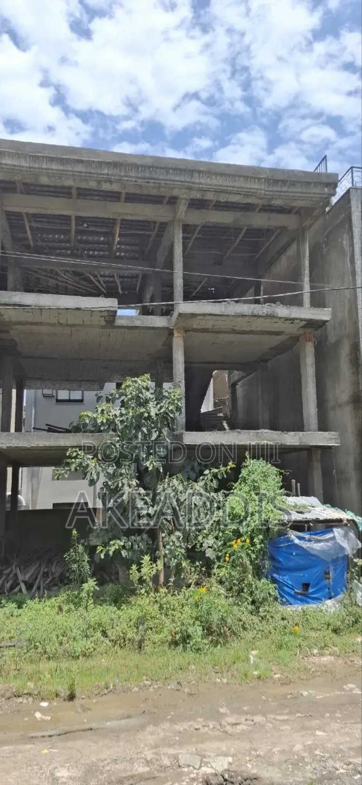 5bdrm Townhouse/Terrace in Bole Ayat for sale