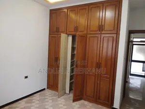 3bdrm Villa in Bole for sale