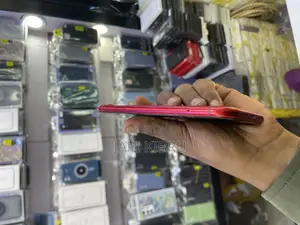 Apple iPhone XR 128 GB Red