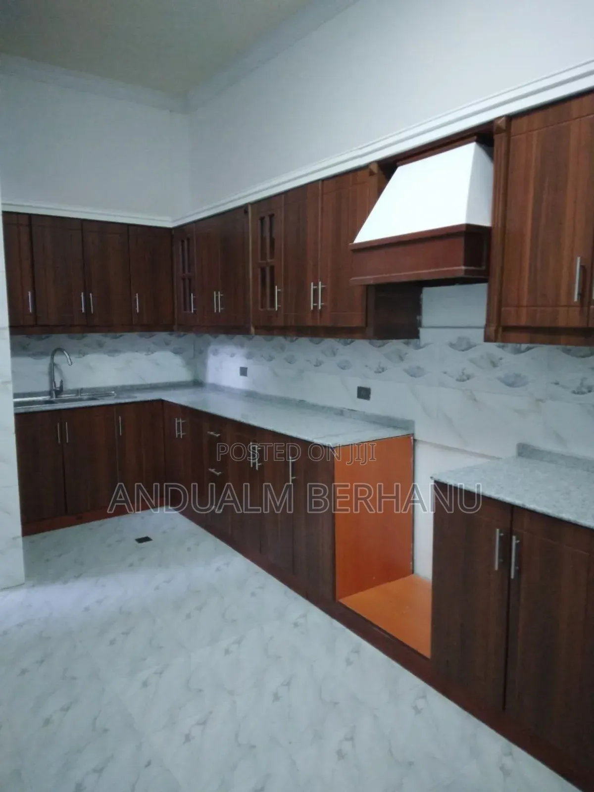 4bdrm Villa in Bole for sale