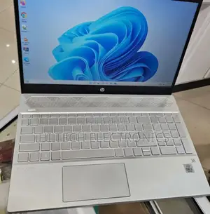 New Laptop HP Pavilion 15 16GB Intel Core I5 SSD 256GB
