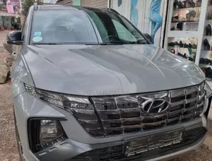 Photo - New Hyundai Tucson 2023 Gray