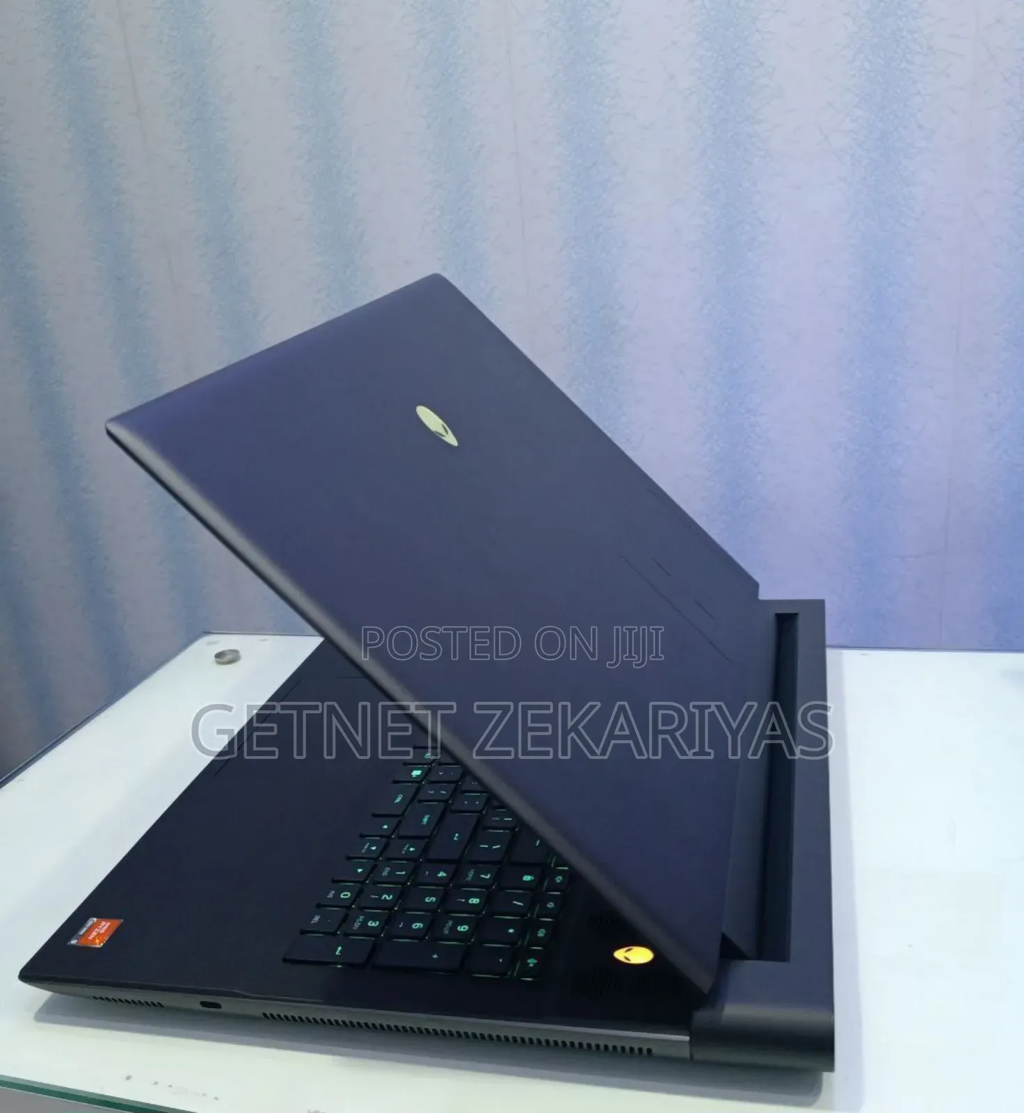 New Laptop Alienware M17x R2 32GB AMD Ryzen 7 SSD 1T