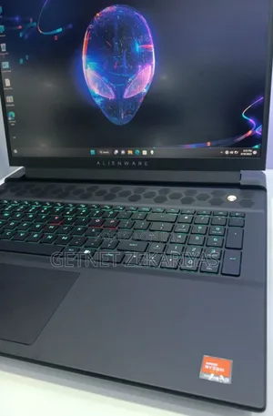 New Laptop Alienware M17x R2 32GB AMD Ryzen 7 SSD 1T