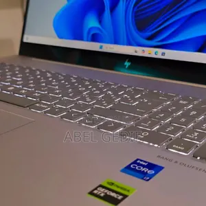 New Laptop HP Envy 17 16GB Intel Core I7 SSD 512GB