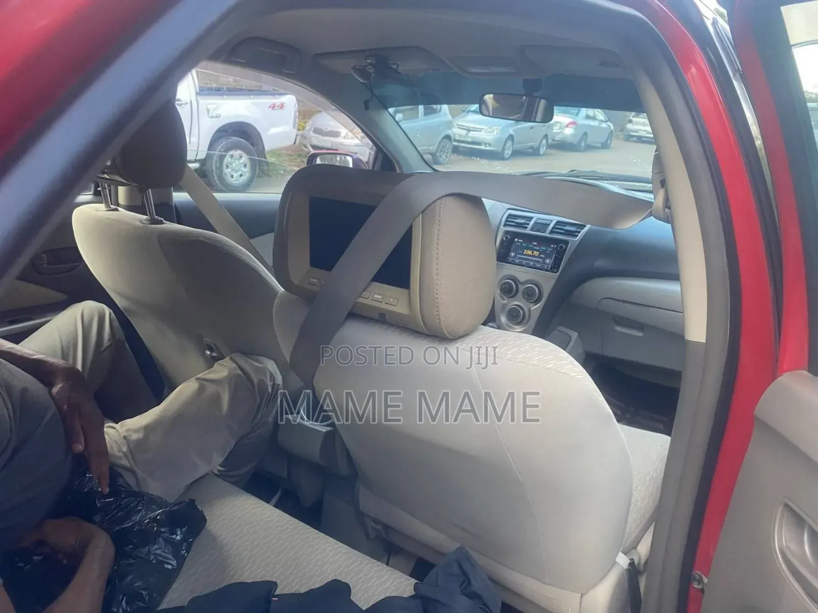 Toyota Belta 2010 Red