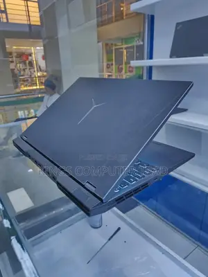 New Laptop Lenovo Legion 5 16GB AMD Ryzen 7 SSD 512GB