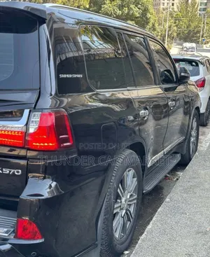 Lexus LX 570 2010 Black