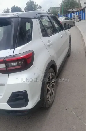 Toyota Raize 2021 White