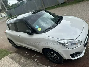 Suzuki Swift 2021 White
