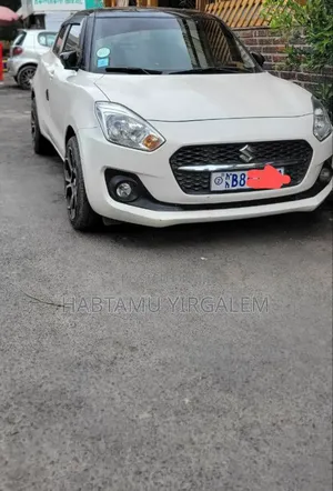 Suzuki Swift 2021 White