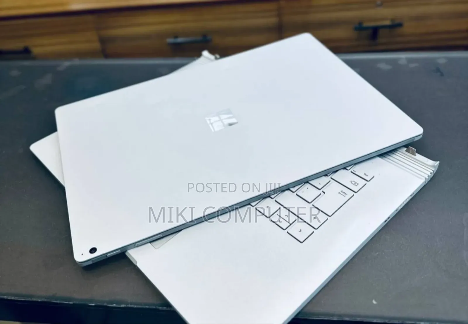 New Laptop Microsoft Surface 16GB Intel Core I7 SSD 256GB