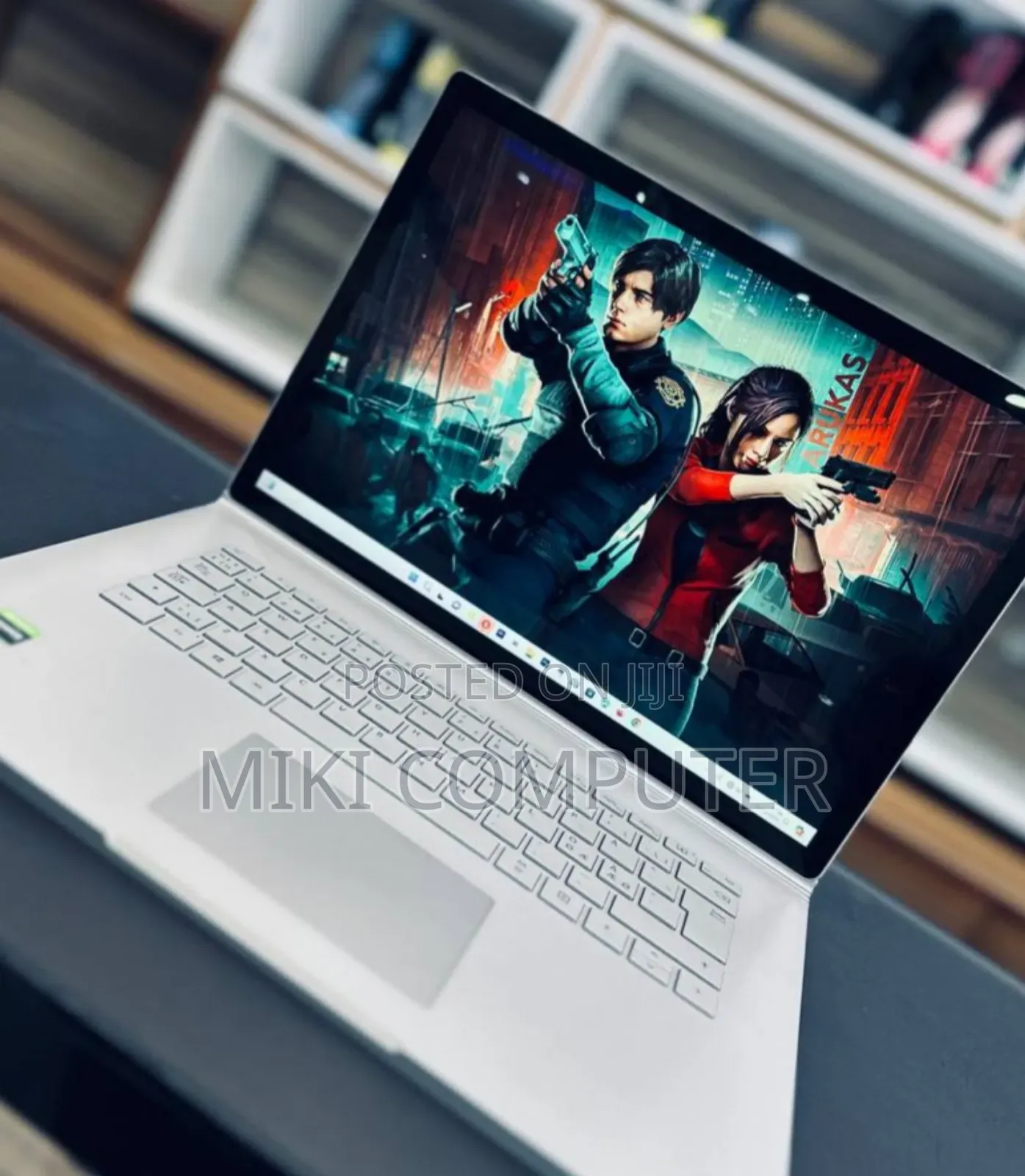 New Laptop Microsoft Surface 16GB Intel Core I7 SSD 256GB