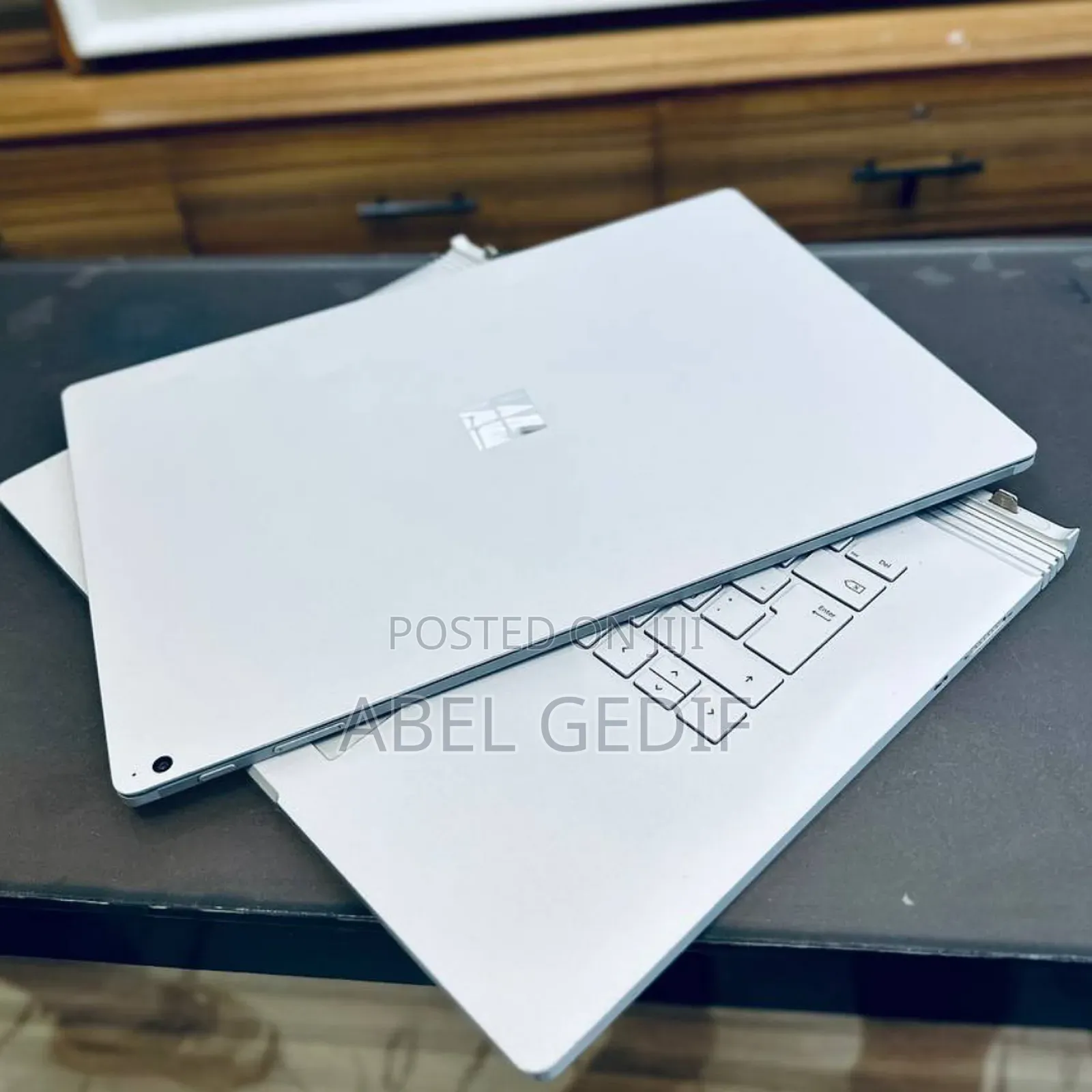 New Laptop Microsoft Surface 16GB Intel Core I7 SSD 256GB