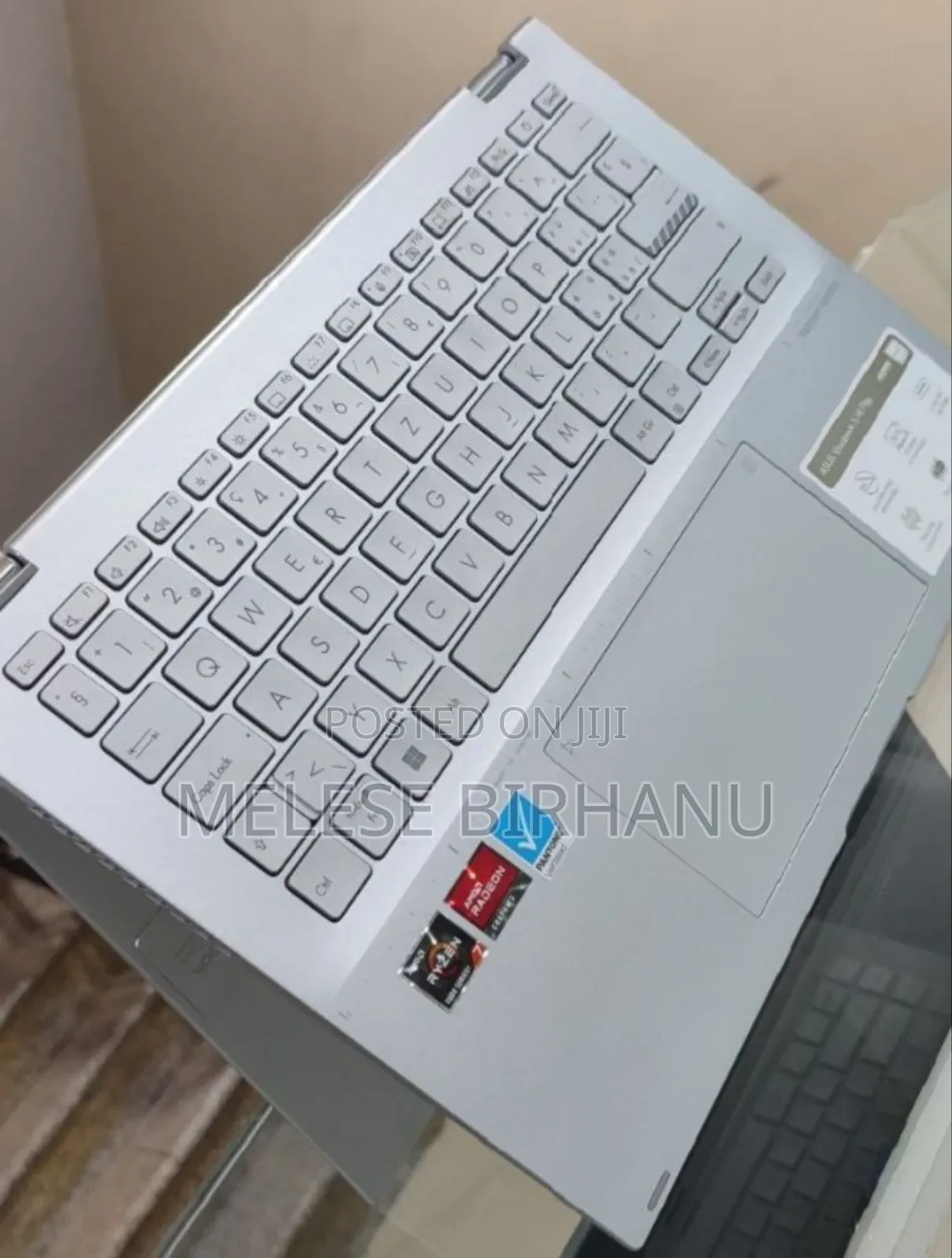 New Laptop Asus Vivobook 16 16GB AMD Ryzen 7 SSD 1T