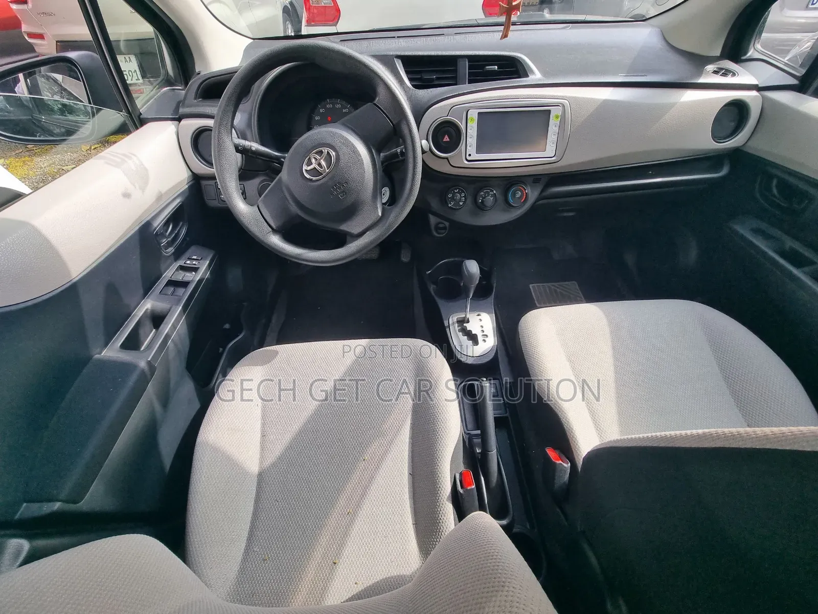 Toyota Yaris 2012 Black