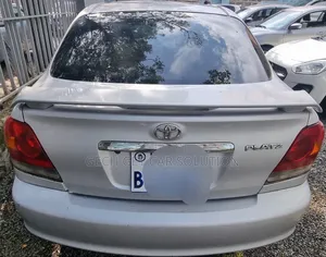 Toyota Platz 2005 Silver