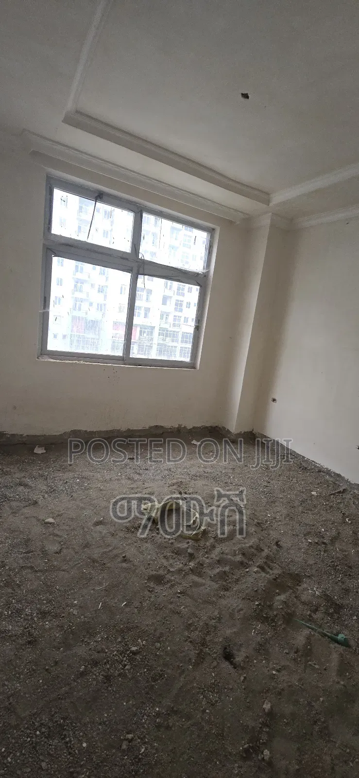 3bdrm Condo in አያት, Bole for sale