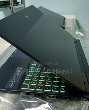 New Laptop Acer Predator Triton 300 16GB Intel Core I7 SSD 512GB