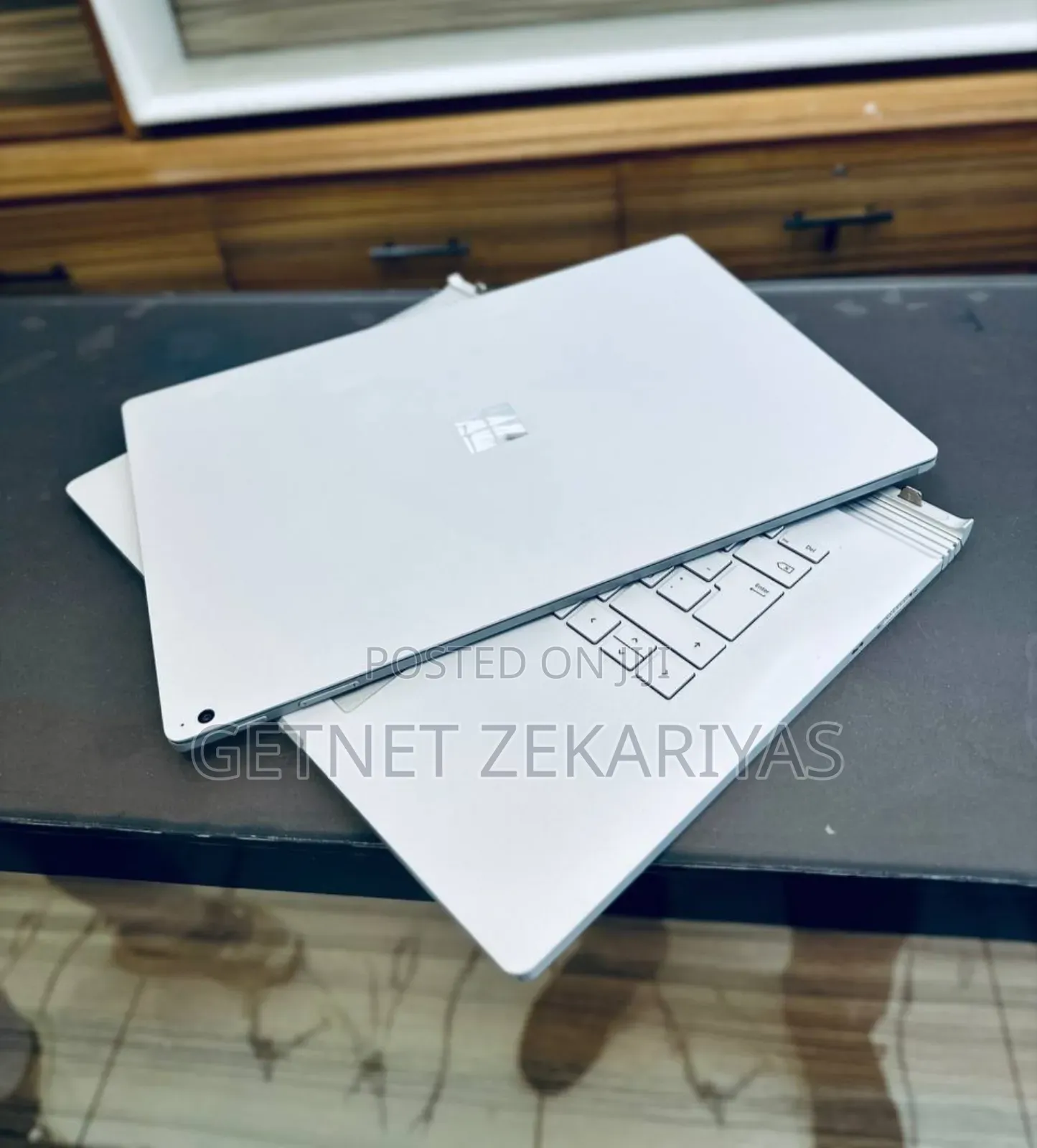 New Laptop Microsoft Surface Book 2 8GB Intel Core I7 SSD 256GB