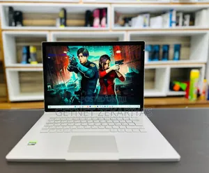 Photo - New Laptop Microsoft Surface Book 2 8GB Intel Core I7 SSD 256GB