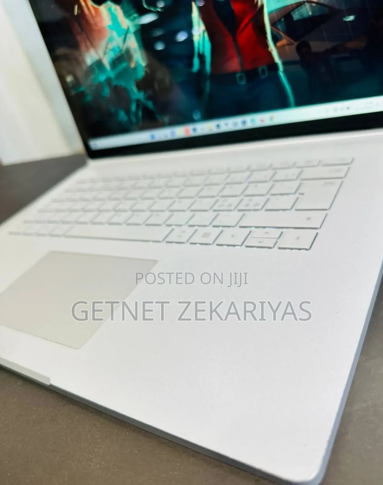 New Laptop Microsoft Surface Book 2 8GB Intel Core I7 SSD 256GB