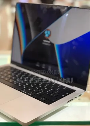 New Laptop Apple MacBook Pro M1 16GB SSD 512GB