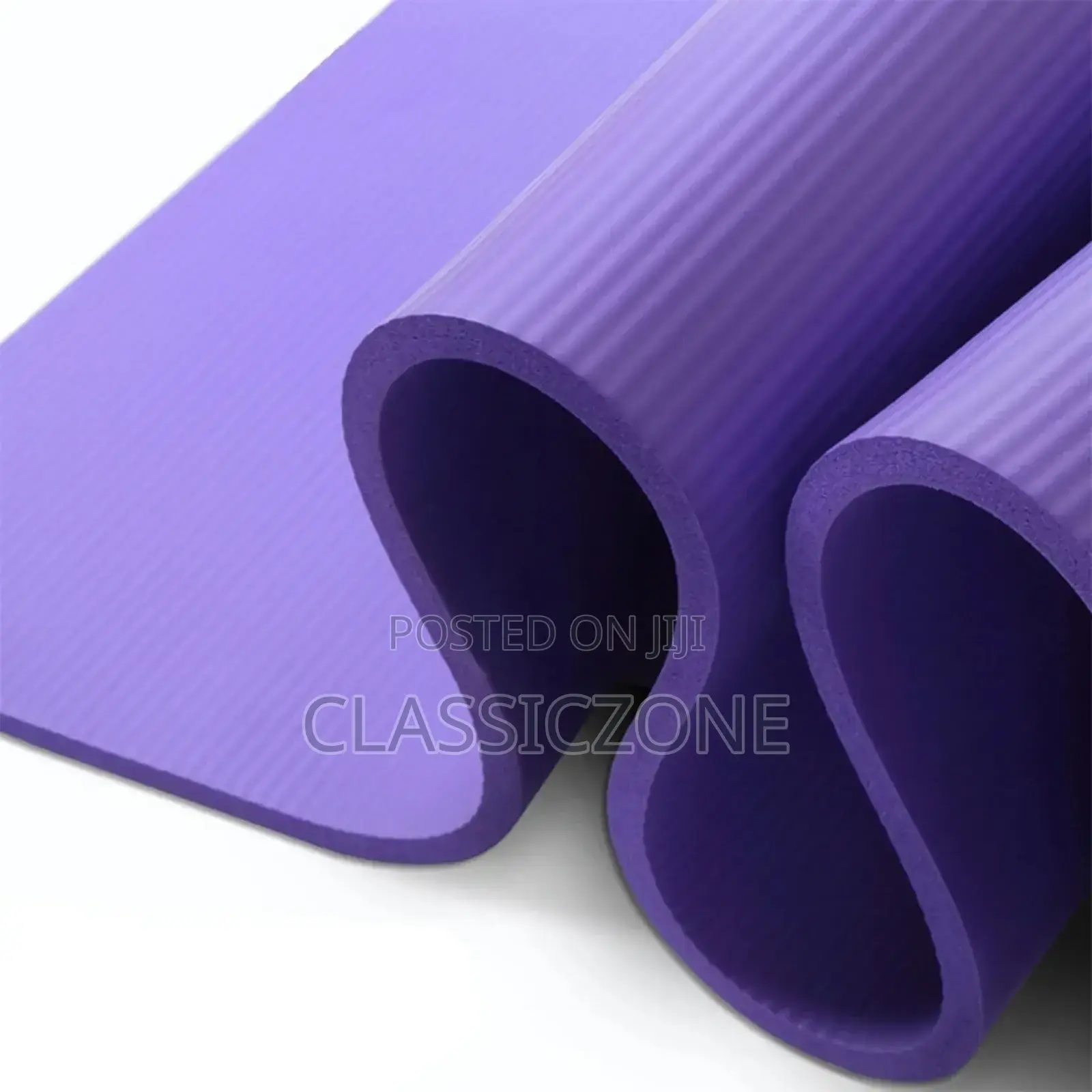 የስፖርት መስሪያ ምንጣፍ