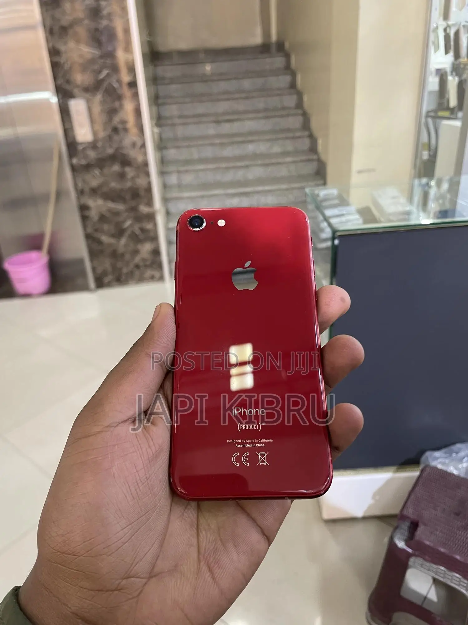 Apple iPhone 8 64 GB Red