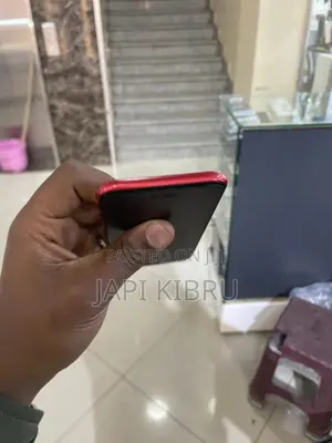 Apple iPhone 8 64 GB Red