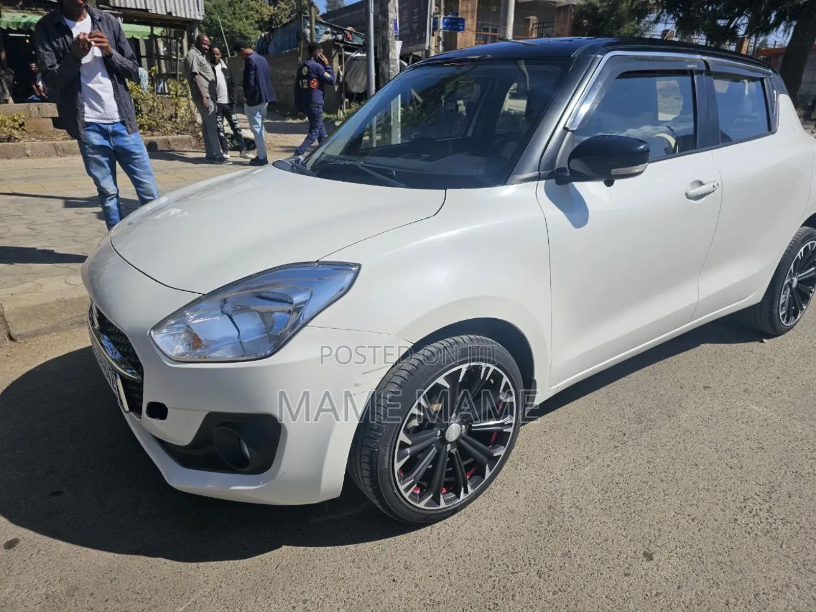 New Suzuki Swift 2023 White
