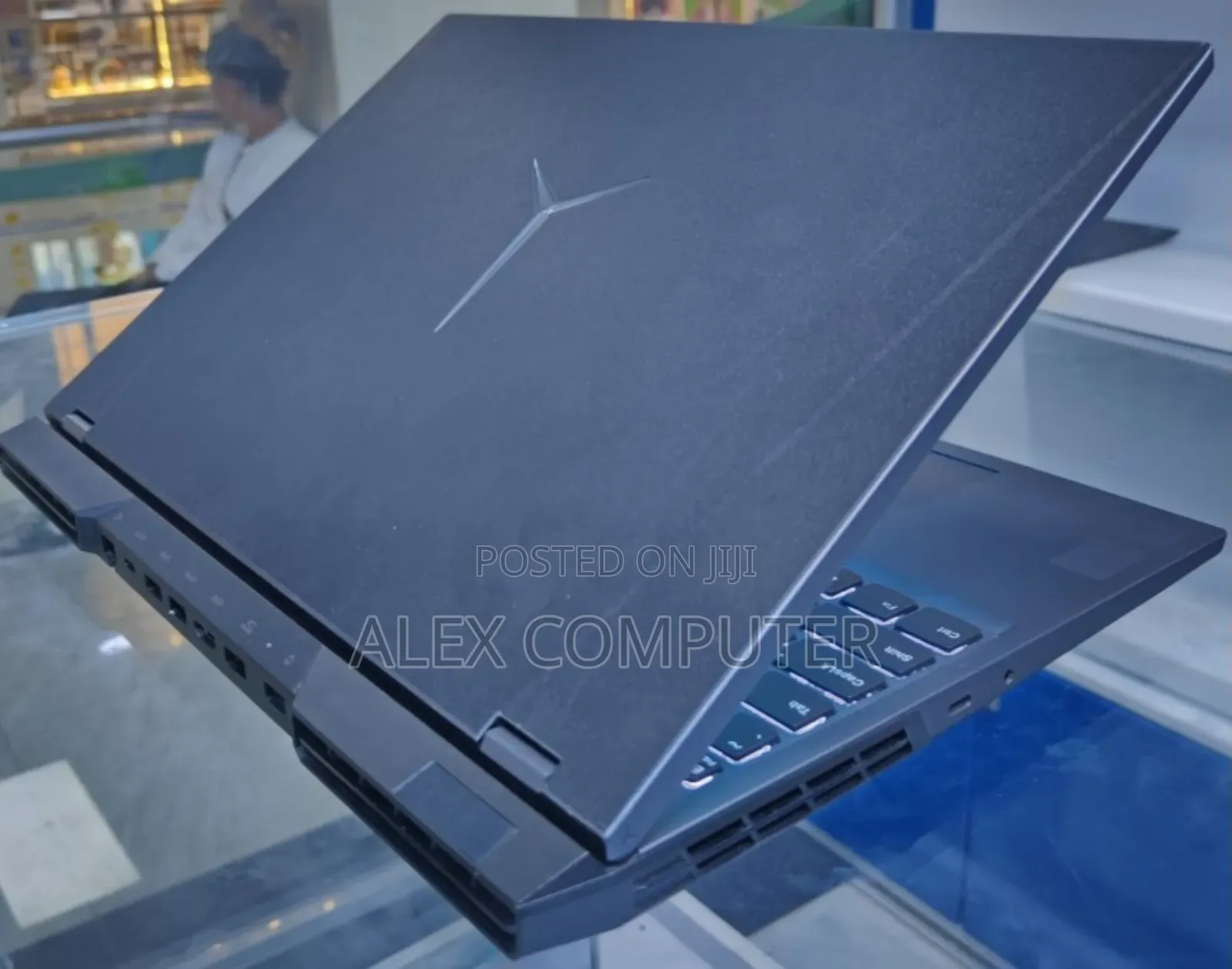 New Laptop Lenovo Legion 5 16GB AMD Ryzen 7 SSD 512GB