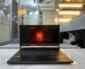 New Laptop Acer Nitro 17 8GB Intel Core I5 SSD 512GB