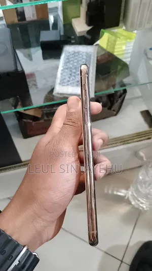 Apple iPhone 11 Pro Max 64 GB Bronze