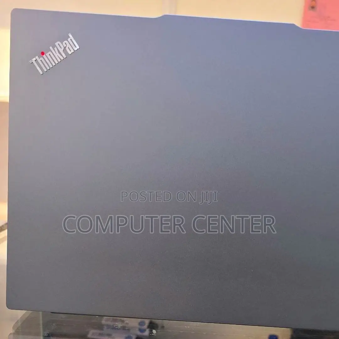 New Laptop Lenovo ThinkPad 13 16GB Intel Core I7 SSD 512GB