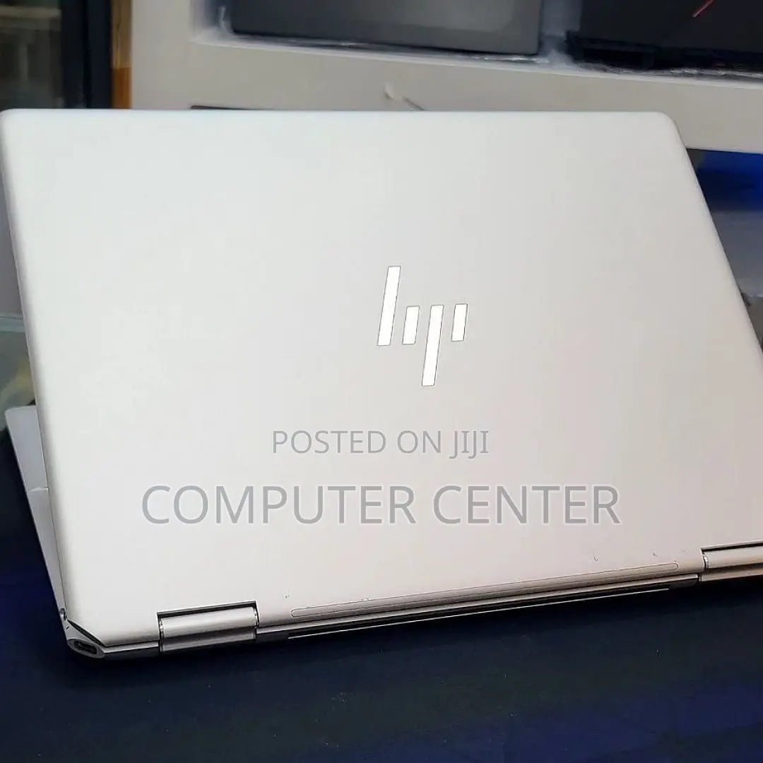 New Laptop HP Spectra 13 8GB Intel Core I7 SSD 512GB
