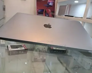 New Laptop Apple MacBook Air 2020 8GB Intel Core I3 SSD 256GB