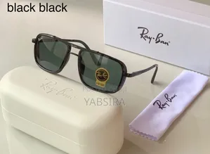 Photo - Ray-Ban Sunglasses