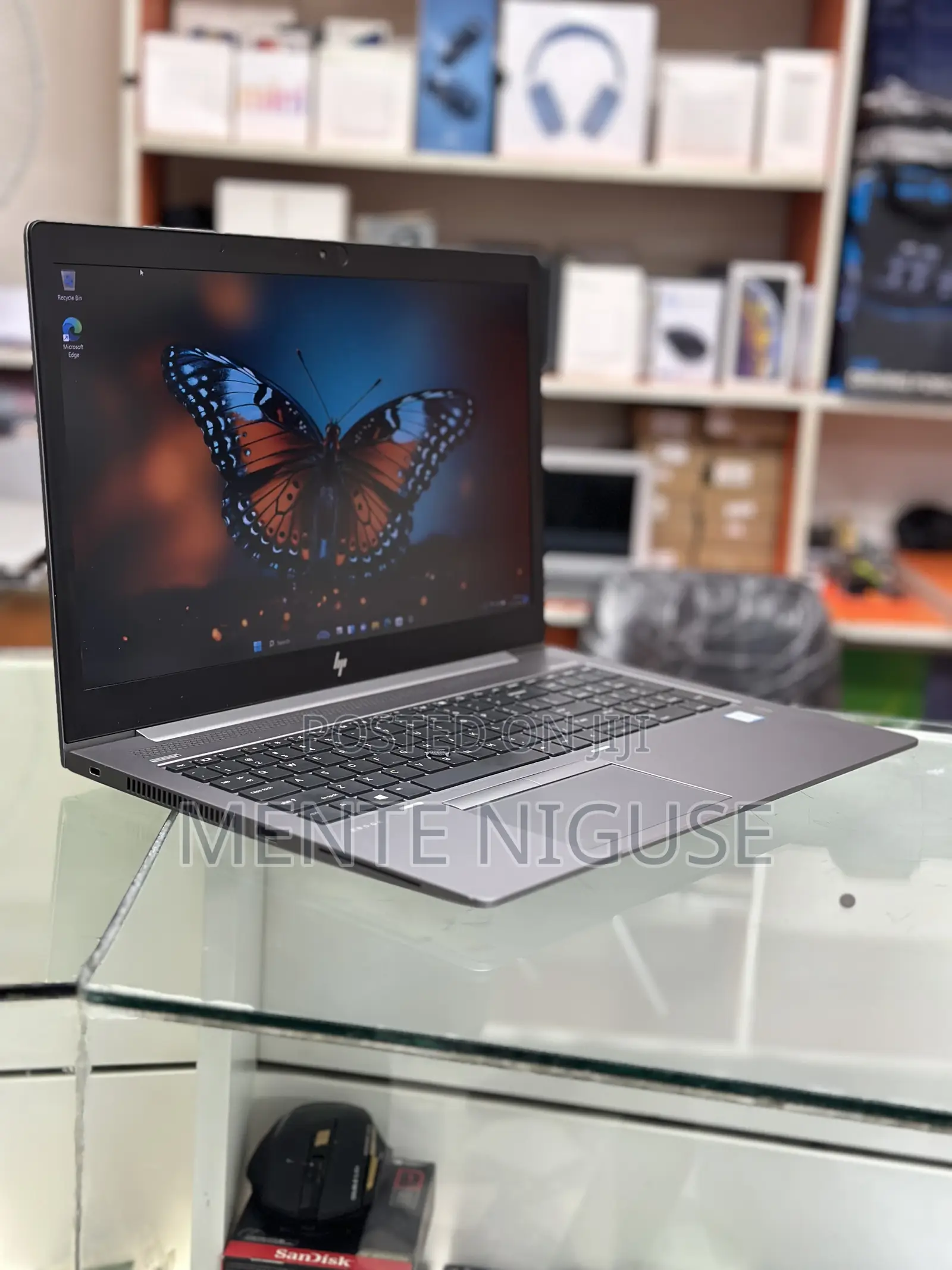 New Laptop HP ZBook 15u G5 16GB Intel Core I7 SSD 512GB