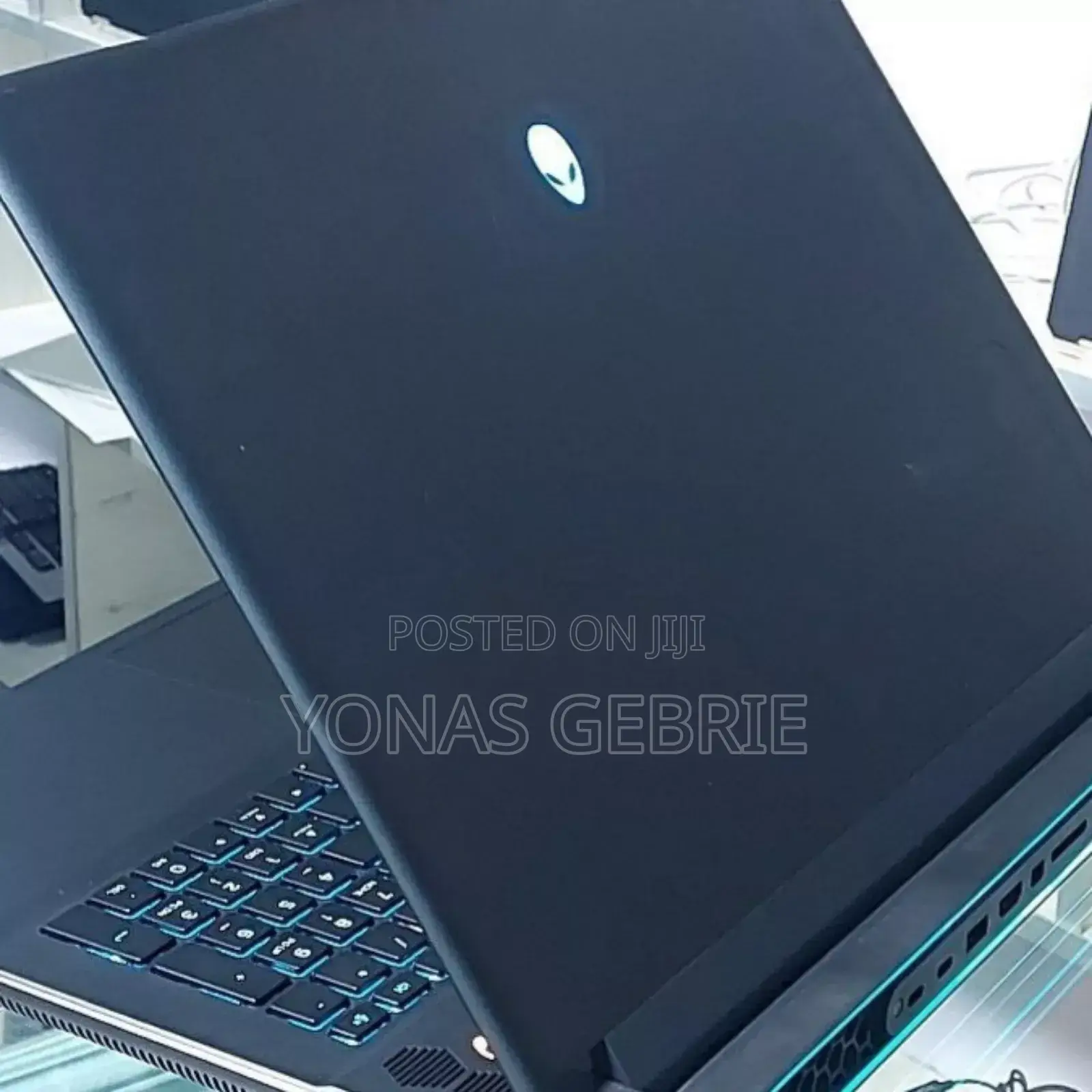 New Laptop Alienware M17x R2 32GB AMD Ryzen 9 SSD 1T
