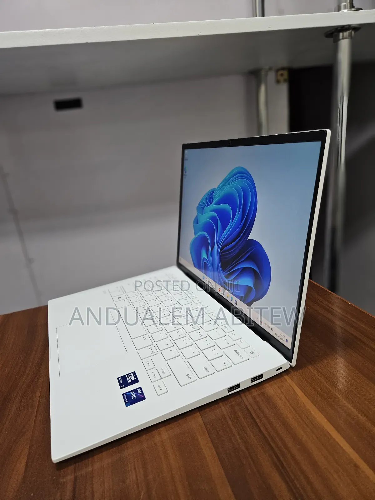 New Laptop LG Gram 14 16GB Intel Core Ultra 5 SSD 256GB