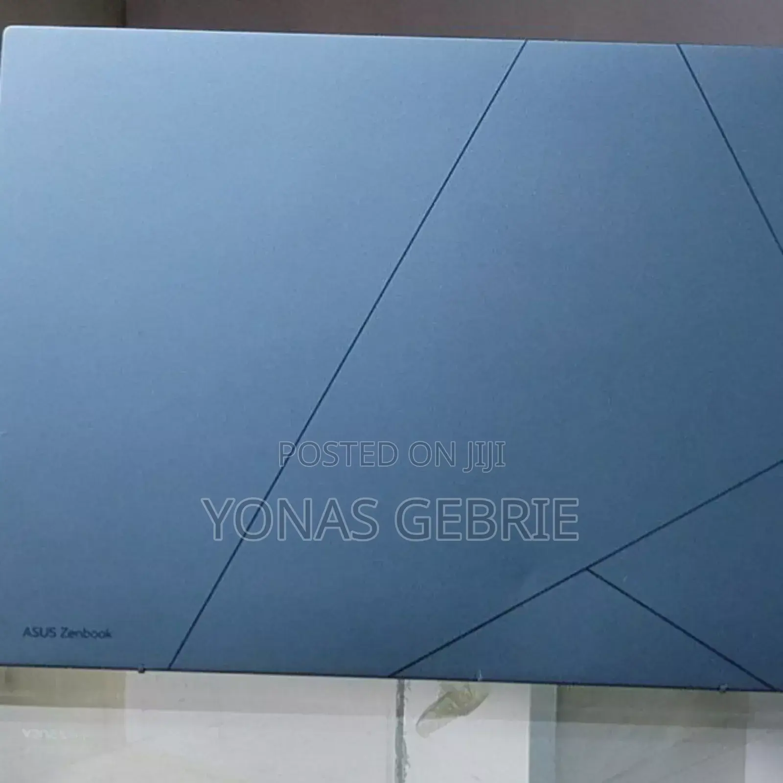 New Laptop Asus ZenBook UX330UA 8GB Intel Core I5 SSD 512GB