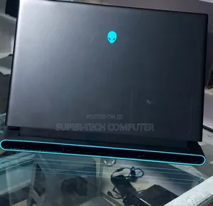 New Laptop Alienware M17x R2 32GB AMD Ryzen 9 SSD 1T