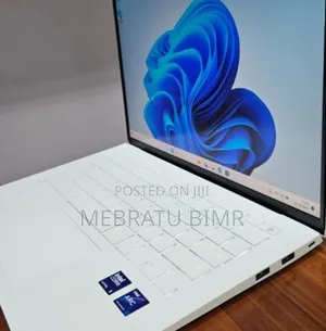 New Laptop LG Gram 14 16GB Intel Core Ultra 5 SSD 256GB