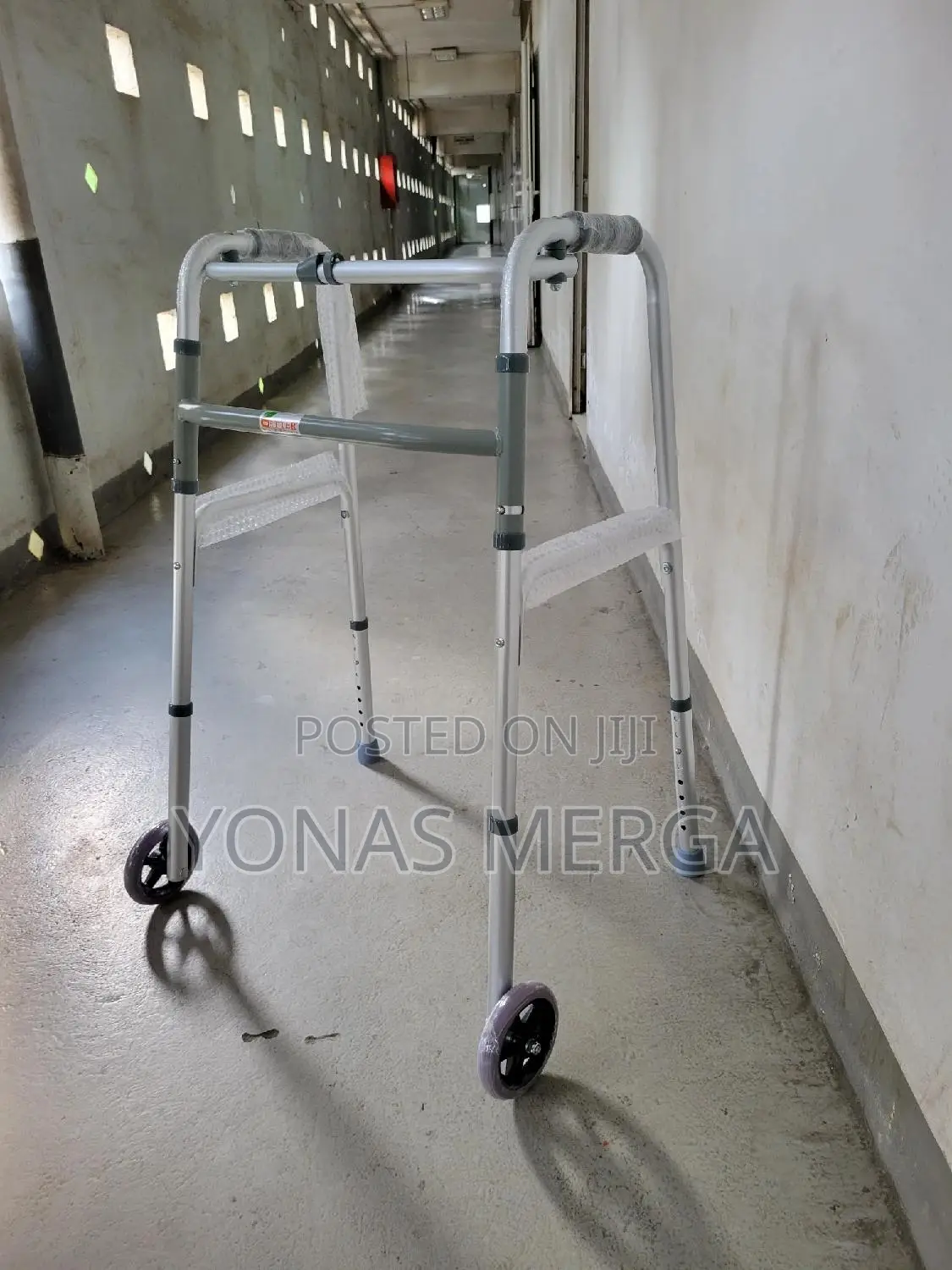 Folding Walker: Designed for Safety/Simply Press/Lasting