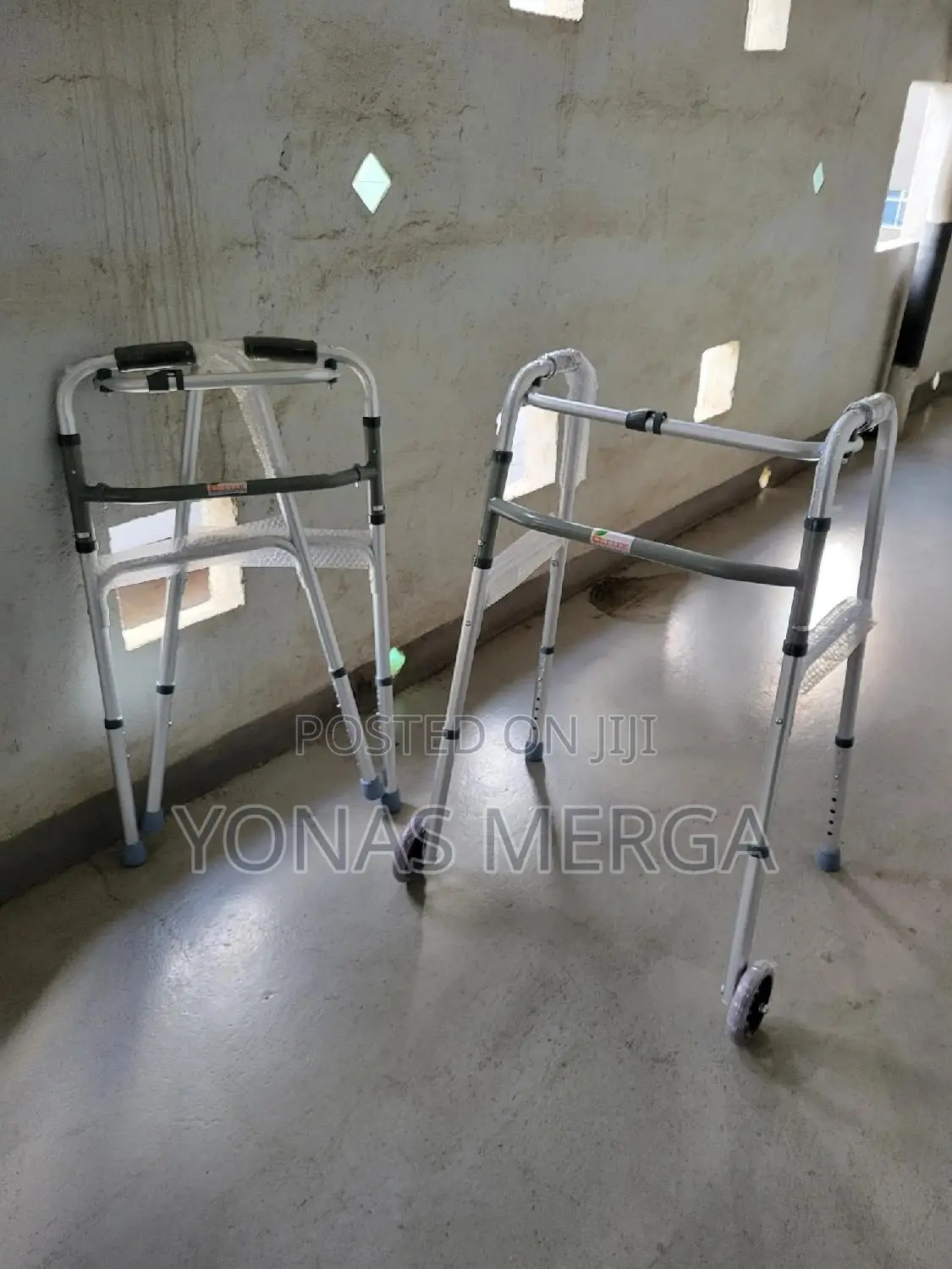 WALKER(WALKER WITH WHEELS-1)Give Parent Most Thoughtful Gift