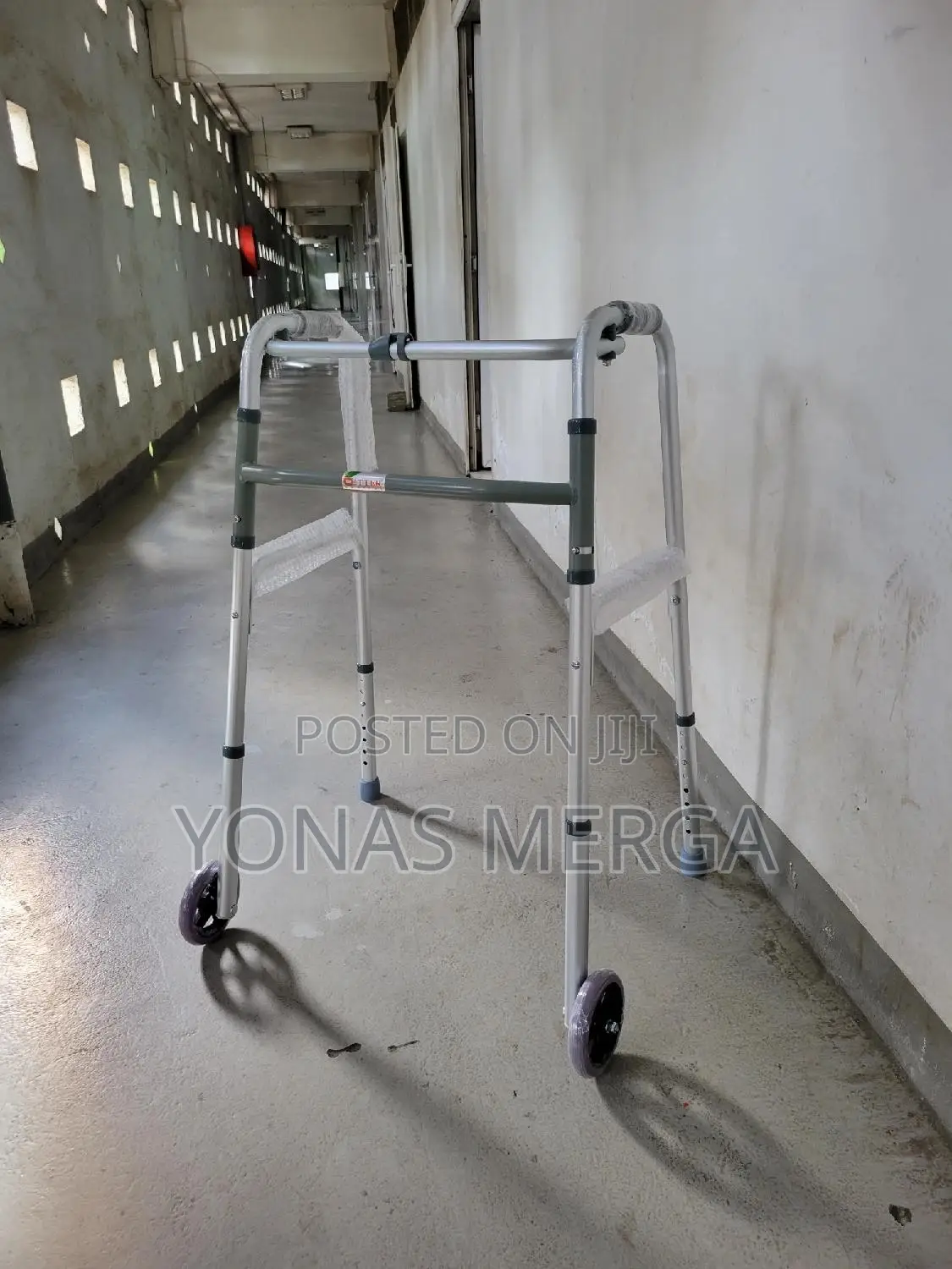 WALKER(WALKER WITH WHEELS-1)Give Parent Most Thoughtful Gift