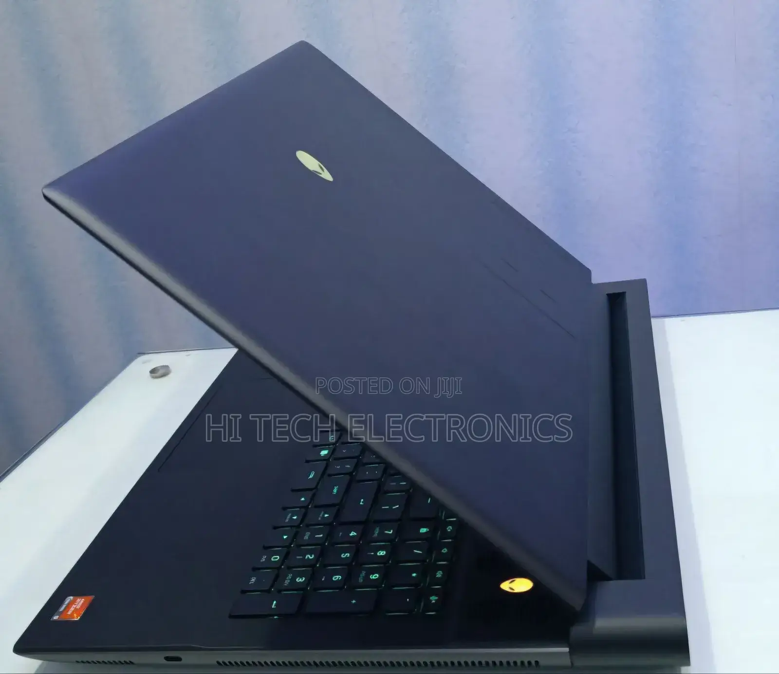 New Laptop Dell Alienware M18X 32GB AMD Ryzen 9 SSD 1T