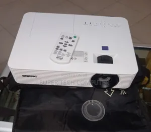 Sony Vpl_dx221 Projector for Sell 